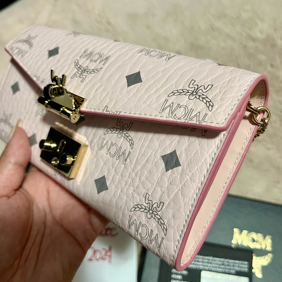 MCM monogram wallet on chain - Picture 5 of 8